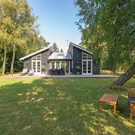 Amon - 670m From The Sea In Lolland- Falster And Mon By Interhome Gedser